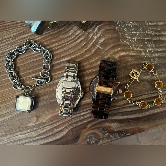 Set of 4 Michael Kors watches and bracelet